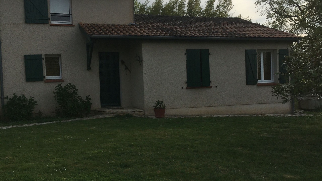 Photo of Outdoor in Denat