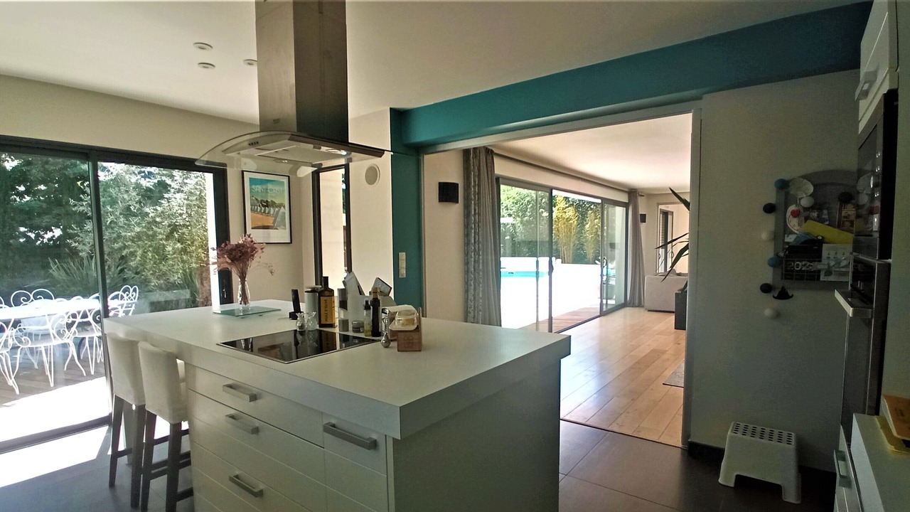 Photo of Kitchen in Saint-Marc-sur-Mer