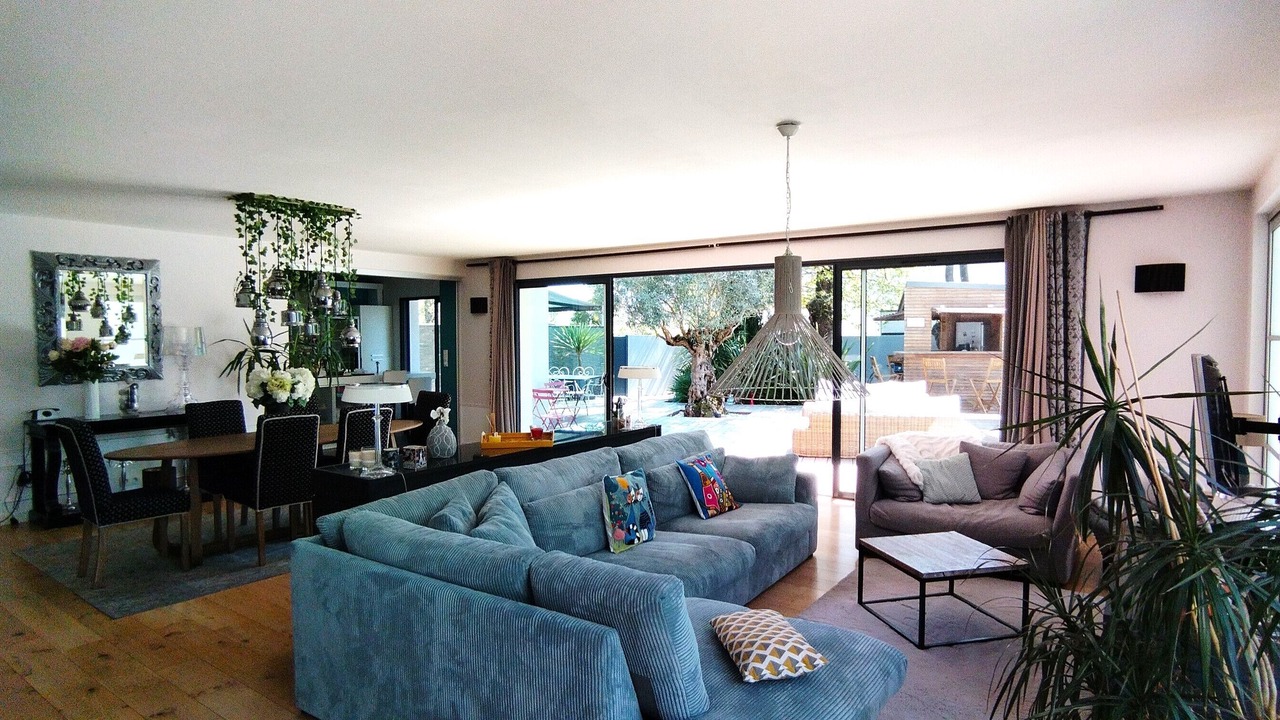 Photo of Livingroom in Saint-Marc-sur-Mer