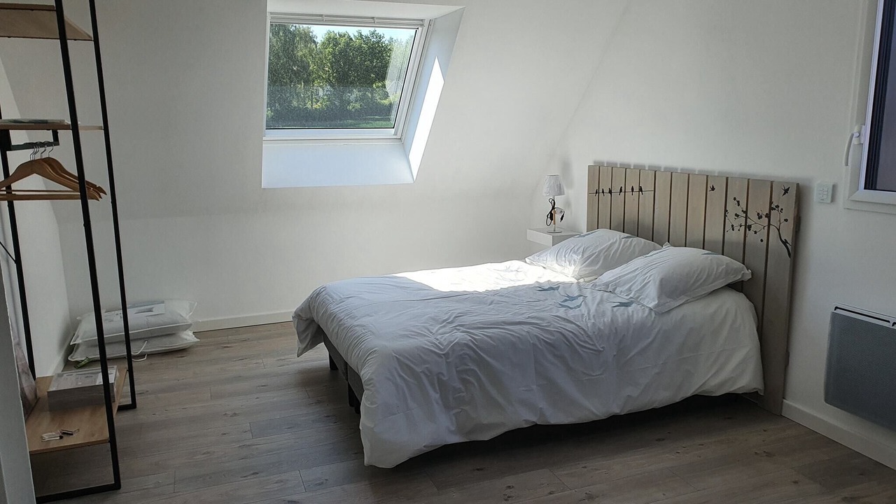 Photo of Bedroom in Carly