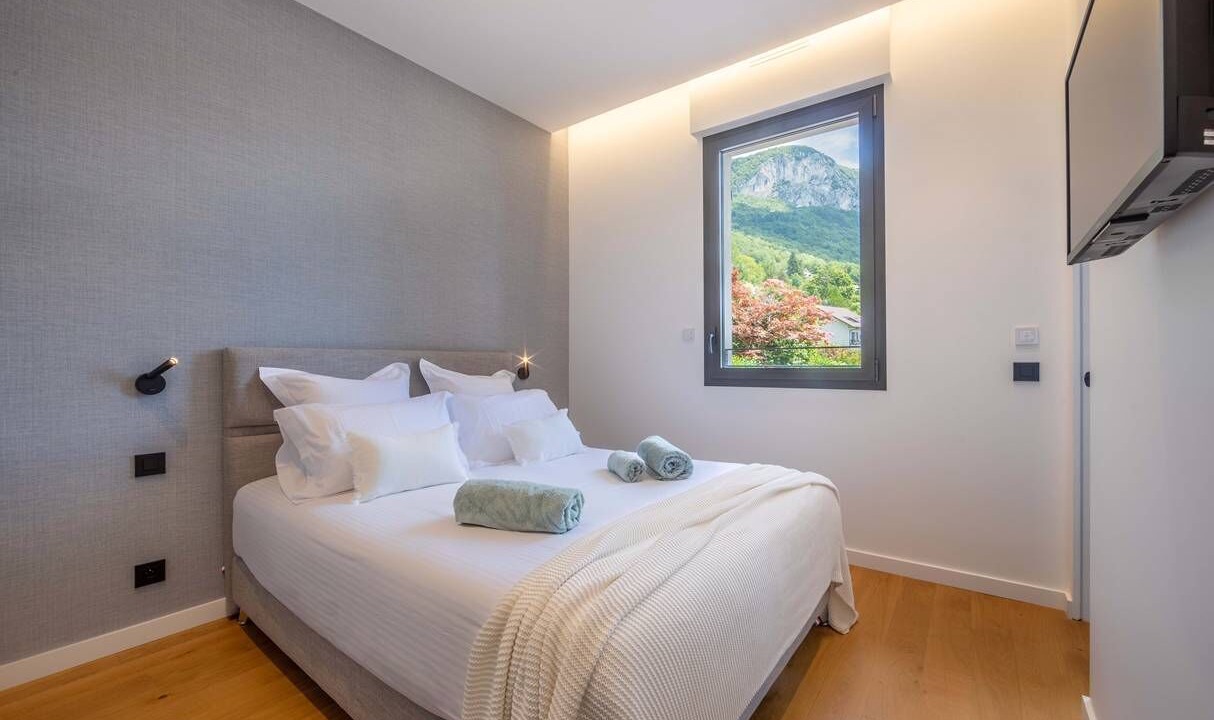 Photo of Bedroom in Veyrier-du-Lac