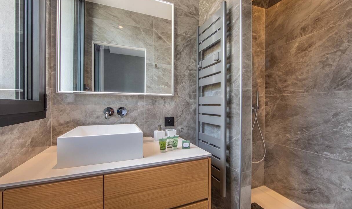 Photo of Bathroom in Veyrier-du-Lac