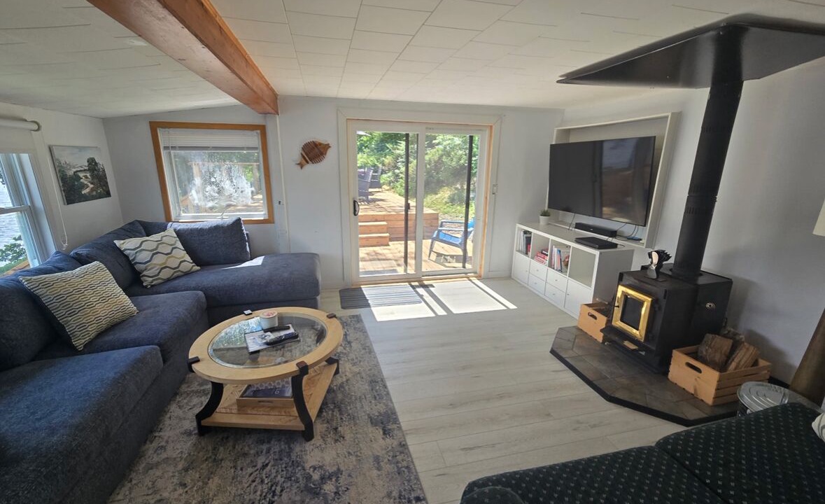 Photo of Livingroom in Hastings Highlands