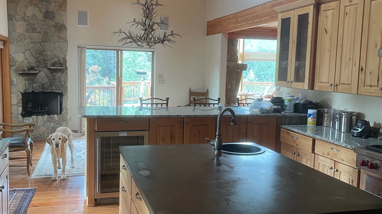 Photo of Kitchen in Los Ojos