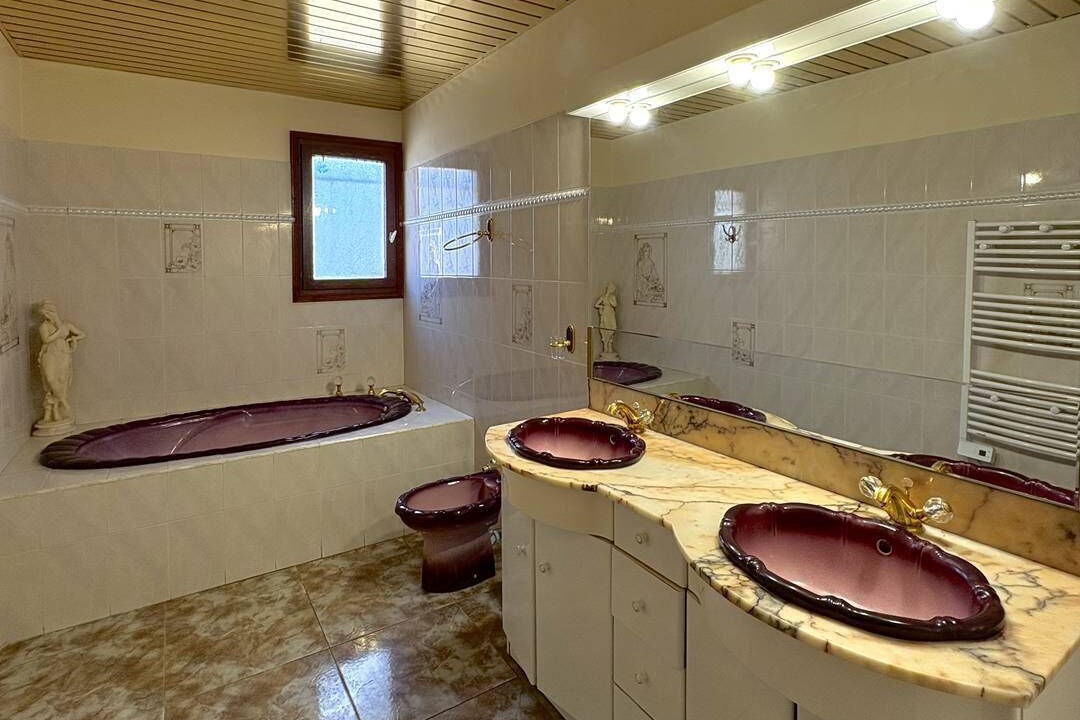 Photo of Bathroom in Saint-Hippolyte
