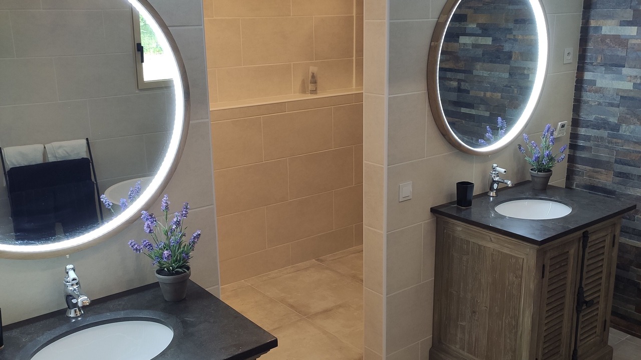 Photo of Bathroom in Loriol-du-Comtat