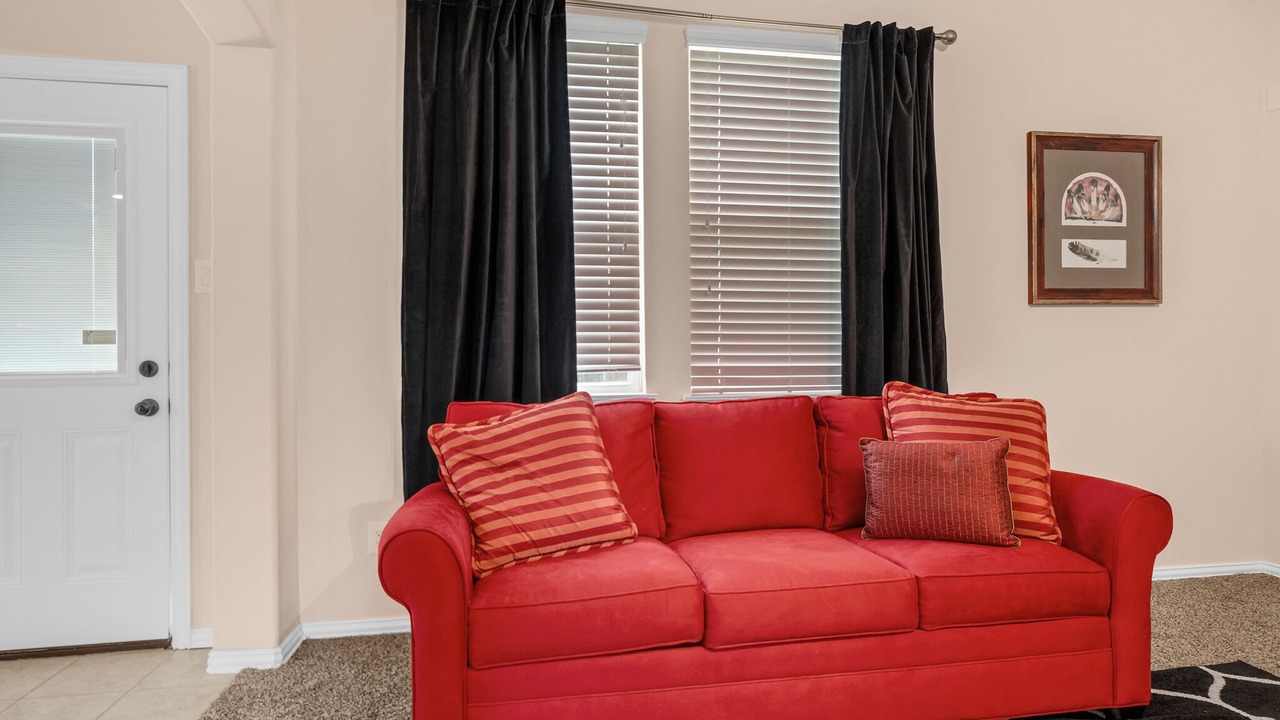 Photo of Livingroom in Baytown