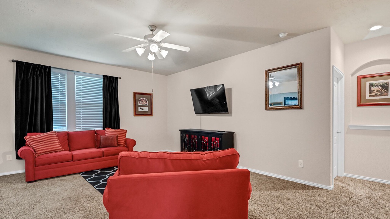 Photo of Livingroom in Baytown