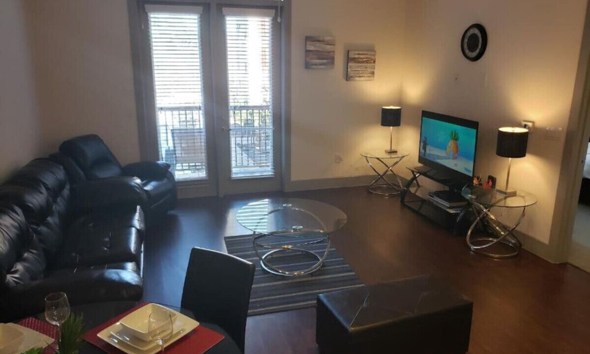 Photo of Livingroom in Spring