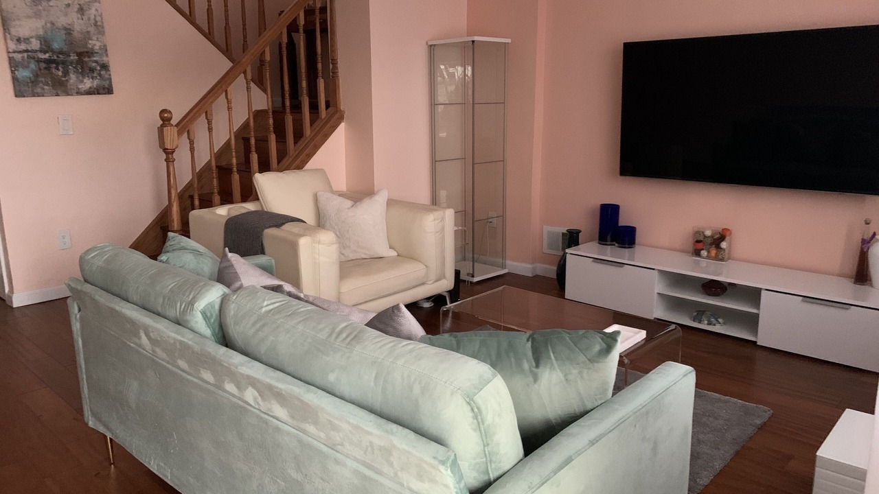 Photo of Livingroom in Stapleton