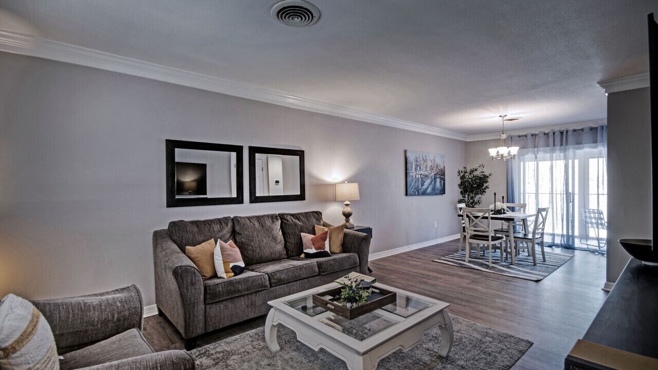 Photo of Livingroom in Tougaloo