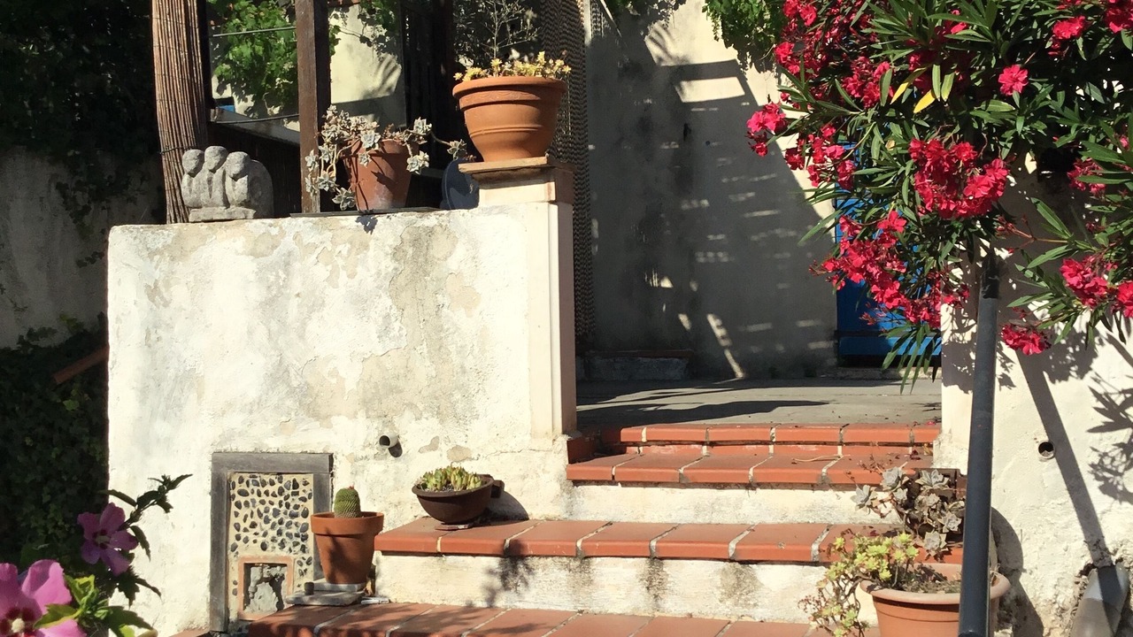 Photo of Outdoor in Verduron