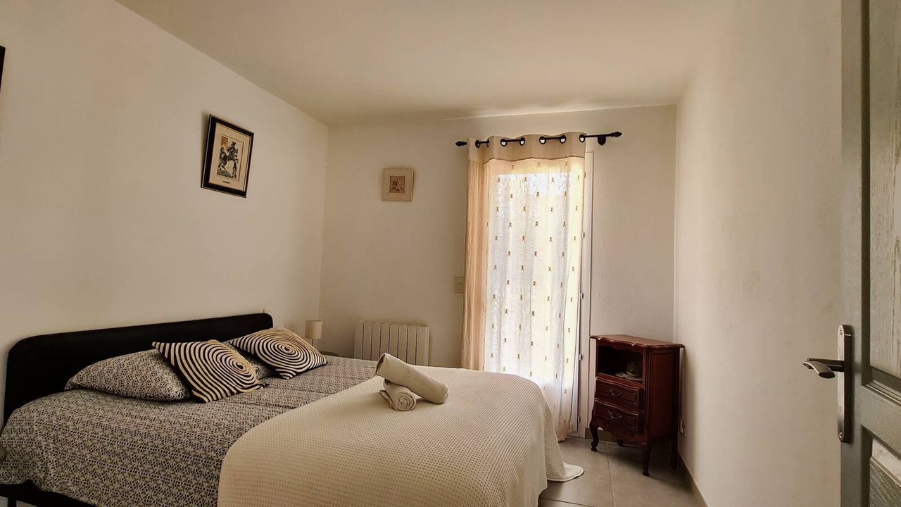 Photo of Bedroom in Chateauneuf-du-Pape