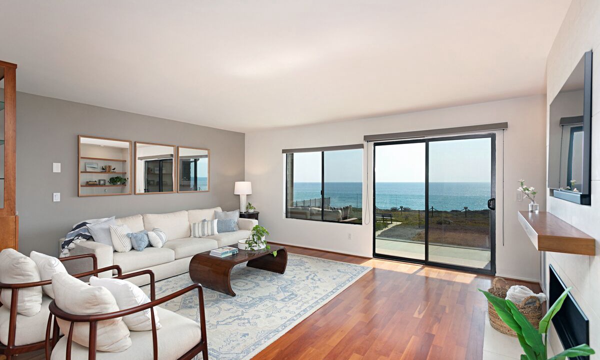 Photo of Bedroom in Solana Beach