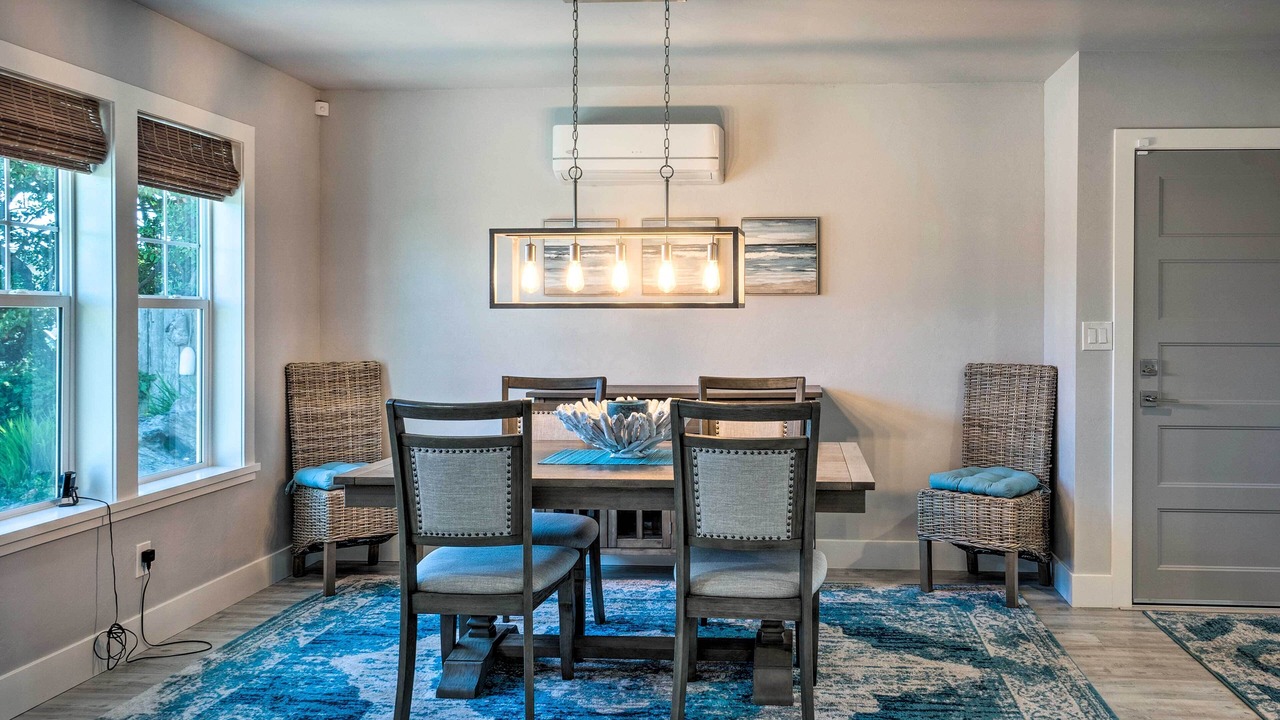 Photo of Livingroom in Crescent City North