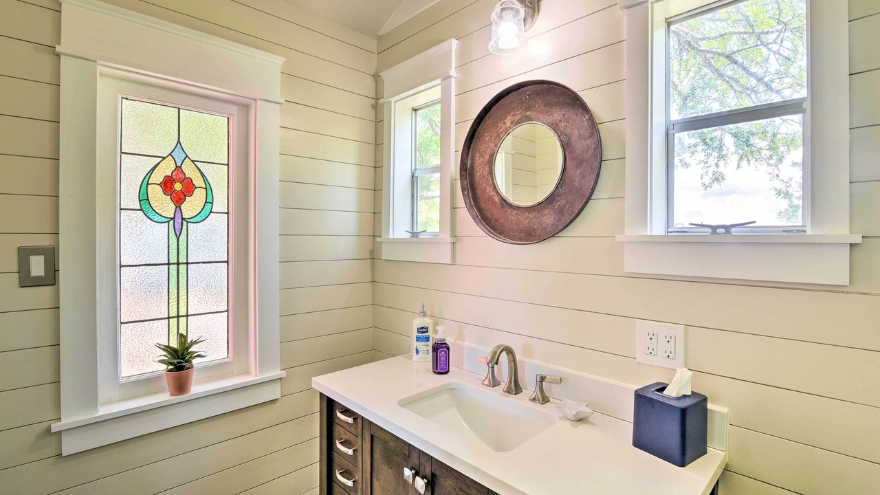Photo of Bathroom in Cedar Lane