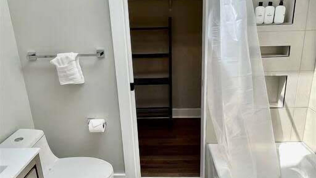 Photo of Bathroom in Brookland