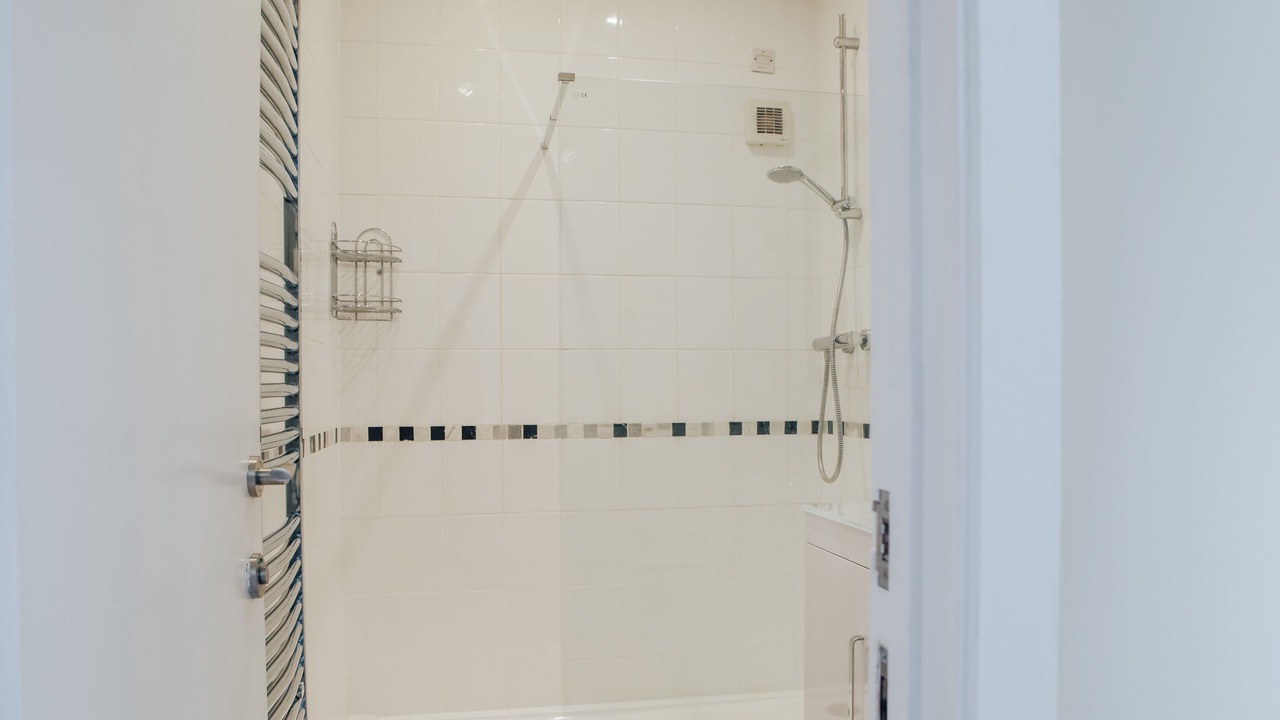 Photo of Bathroom in Pontcanna