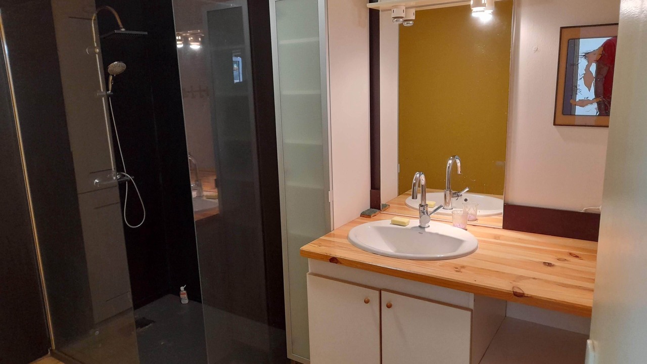Photo of Bathroom in Broons