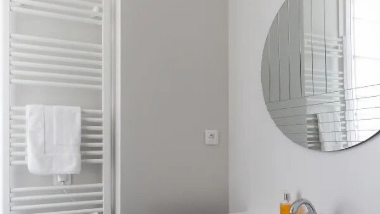 Photo of Bathroom in Honfleur