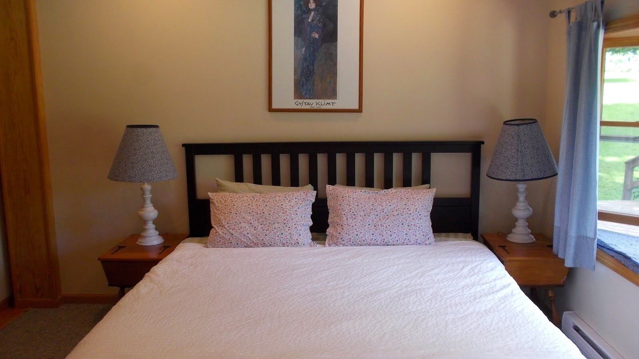 Photo of Bedroom in Hillsdale