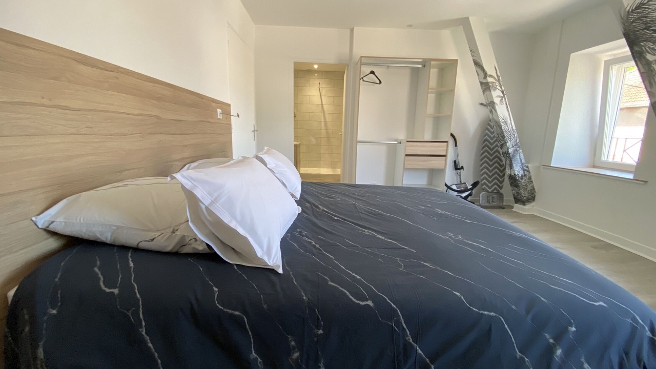 Photo of Bedroom in Contrexeville