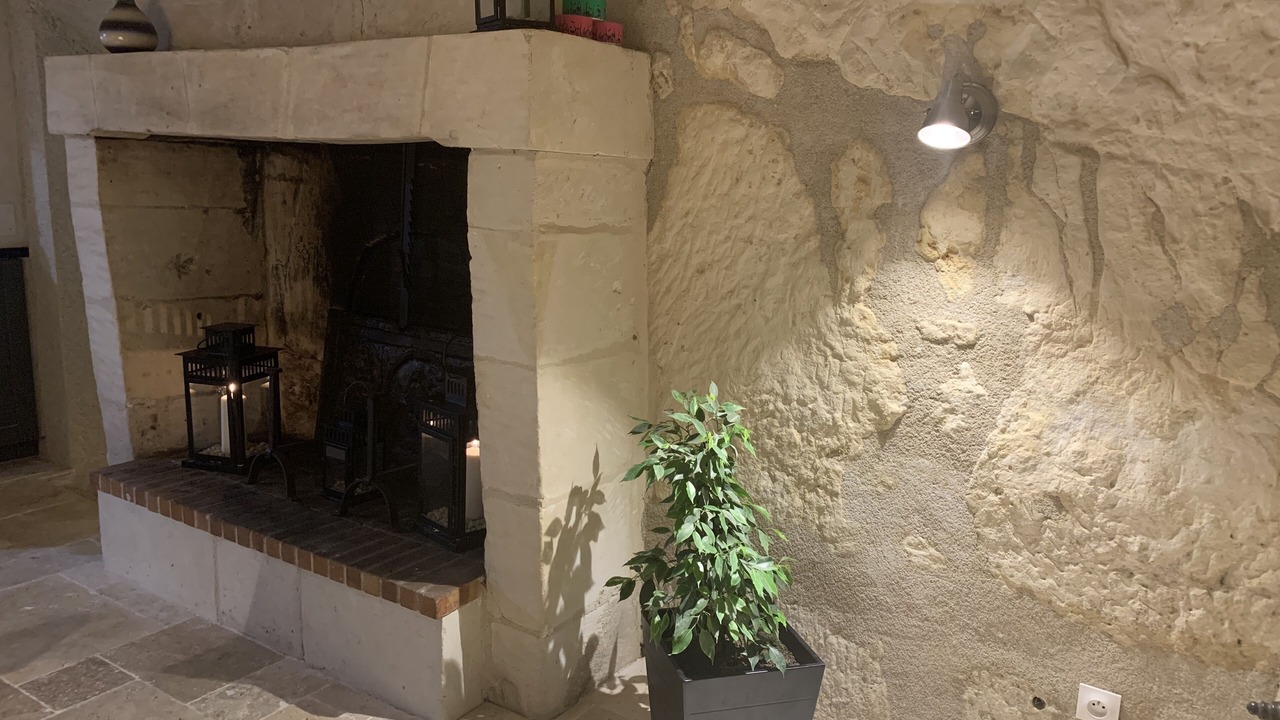 Photo of Others in Cravant-les-Coteaux