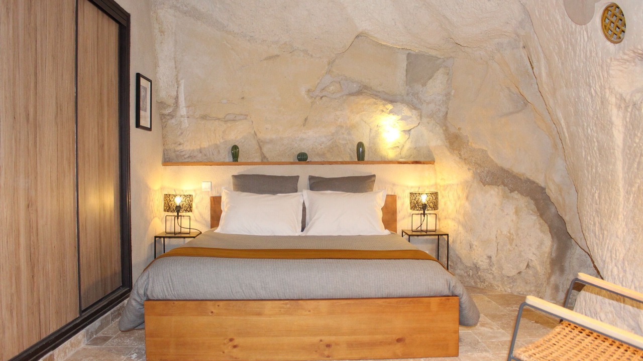 Photo of Bedroom in Cravant-les-Coteaux