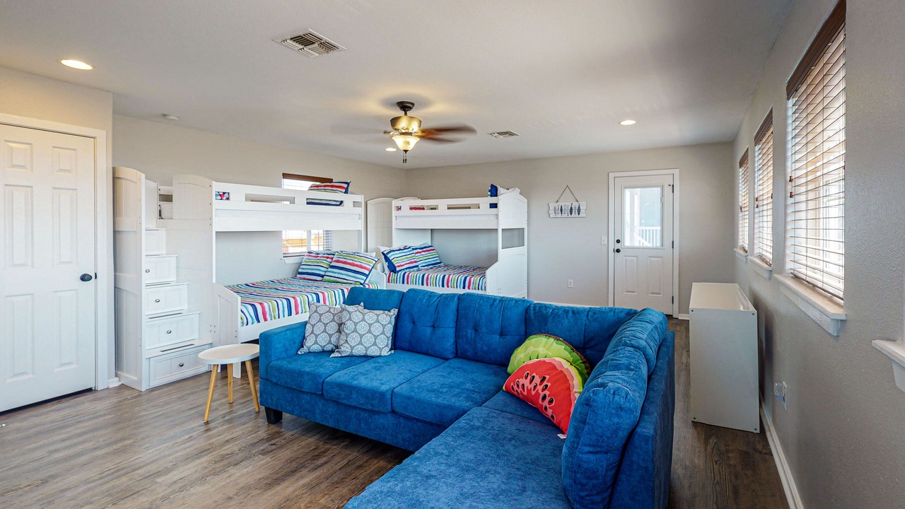 Photo of Bedroom in Sand Point