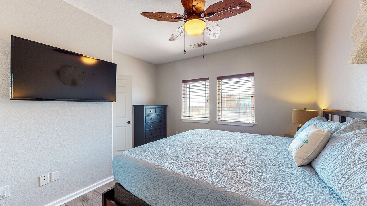 Photo of Bedroom in Sand Point
