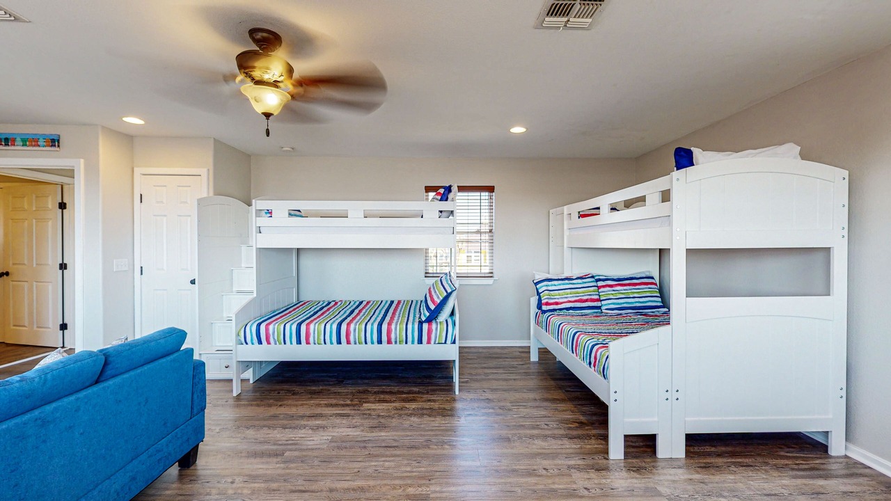 Photo of Bedroom in Sand Point