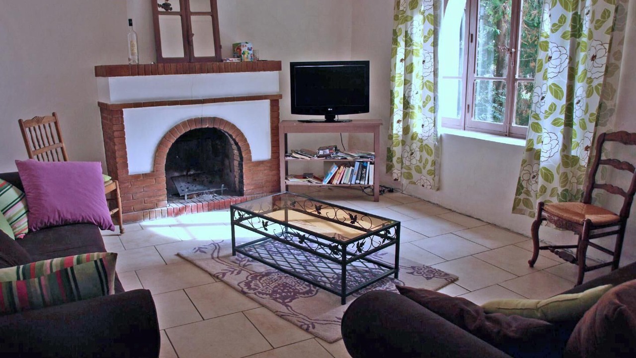 Photo of Livingroom in Fox-Amphoux