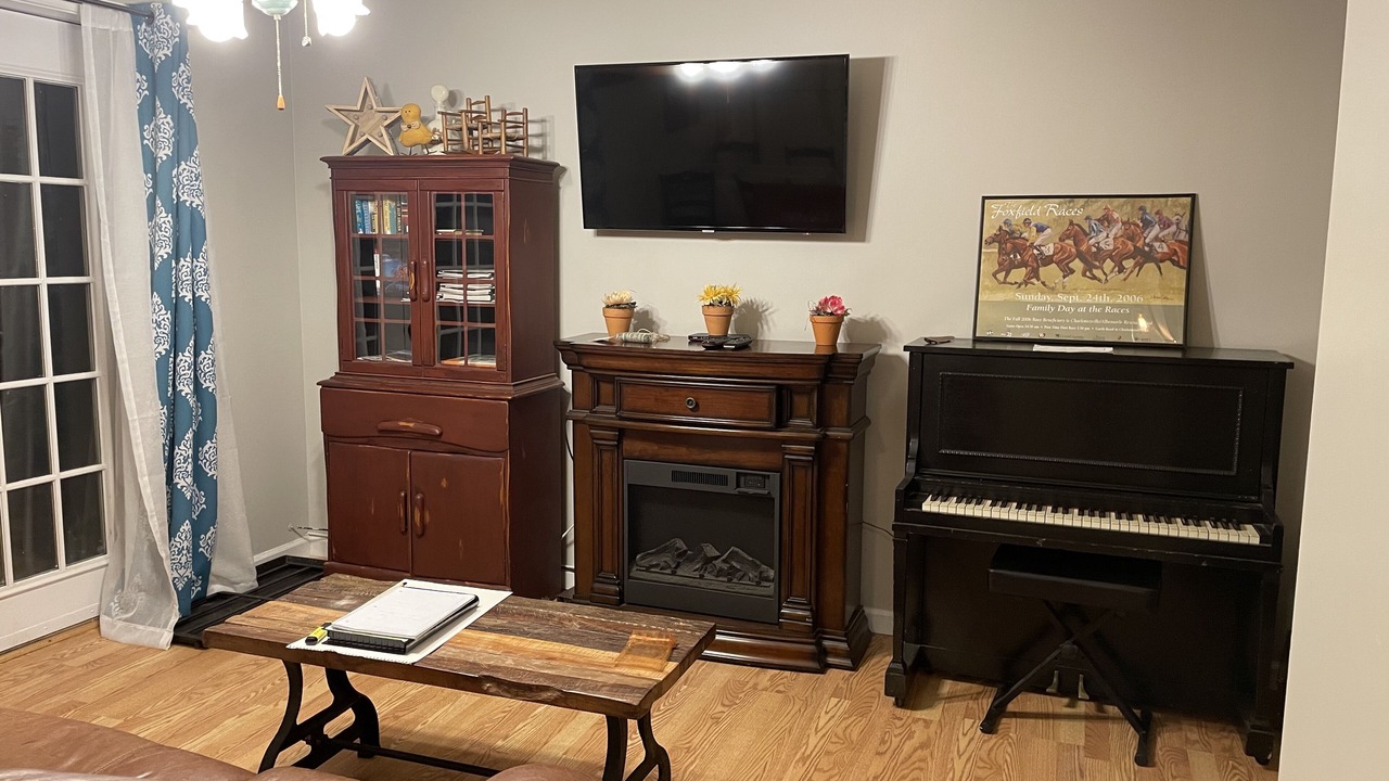 Photo of Livingroom in Barboursville