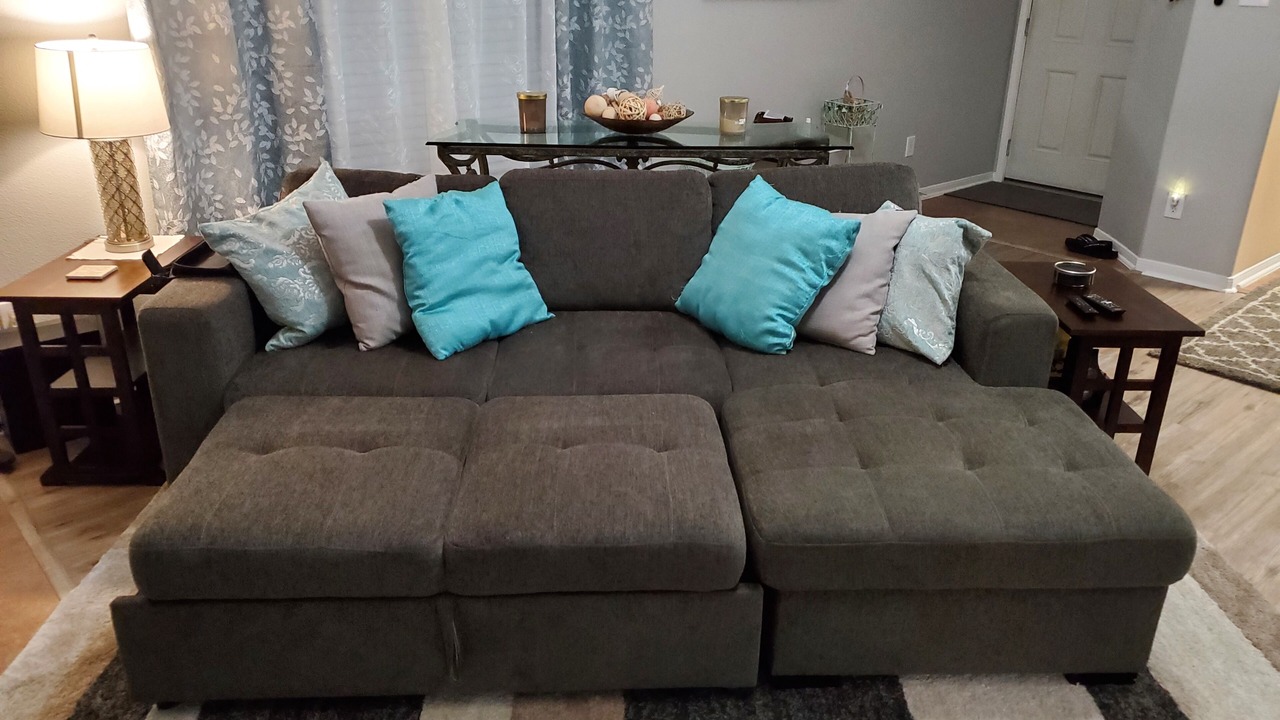 Photo of Livingroom in Spring