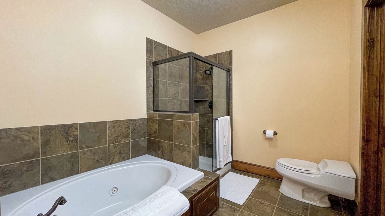 Photo of Bathroom in Roach