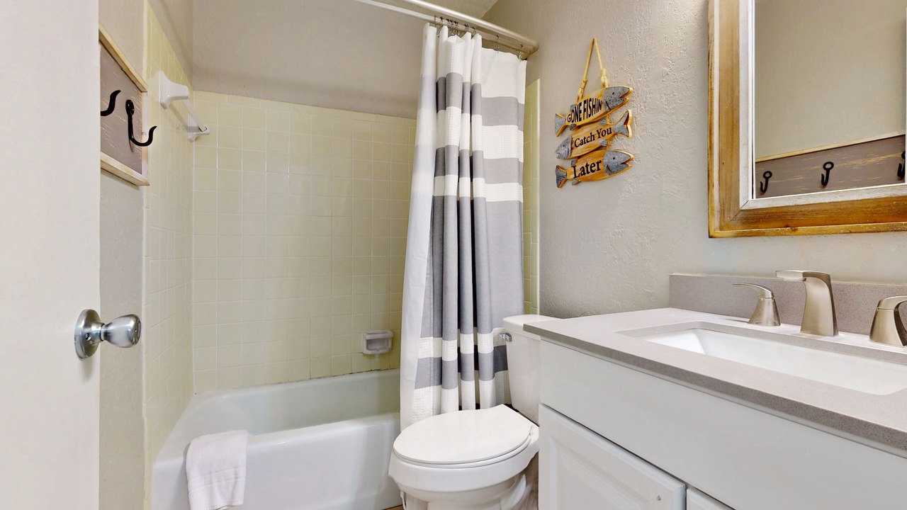 Photo of Bathroom in Sailhouse