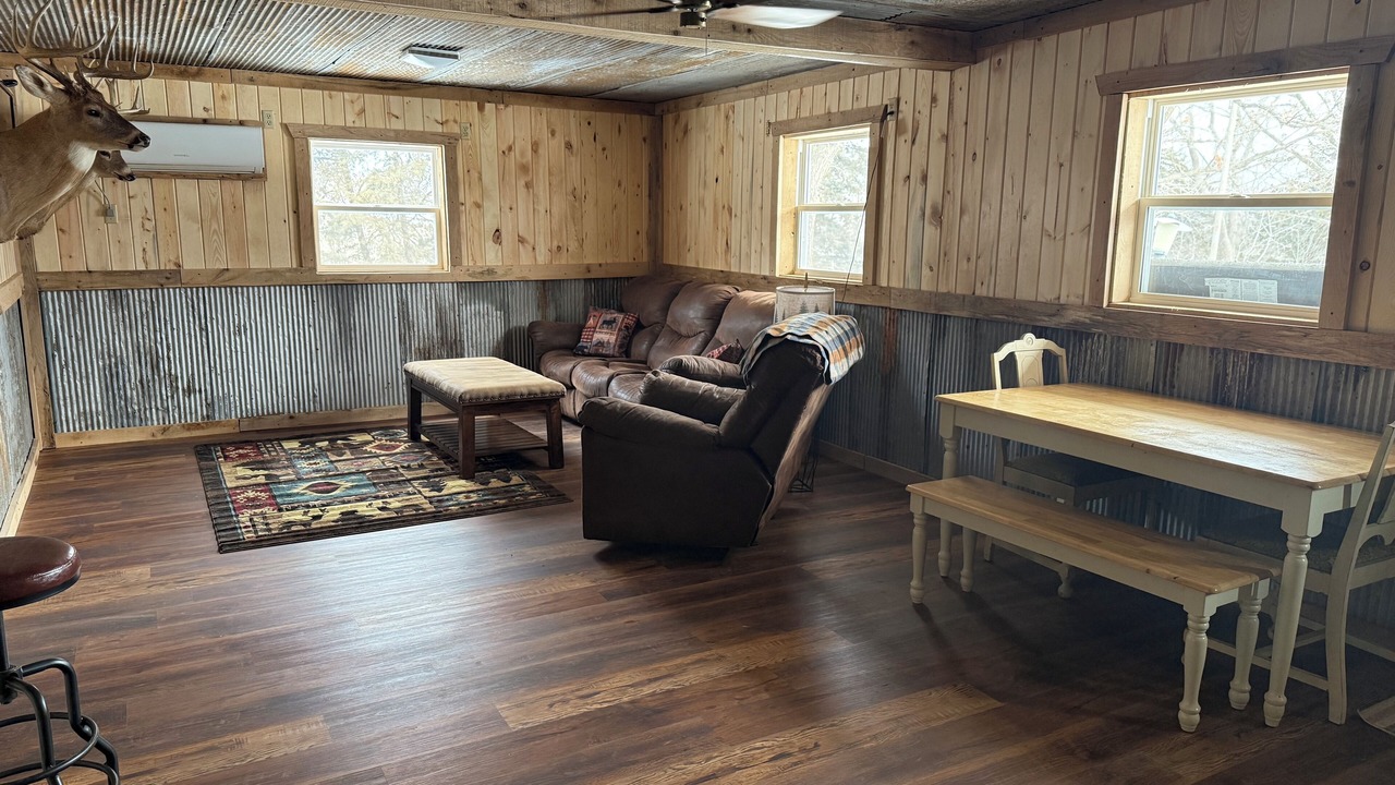 Photo of Livingroom in Lamont