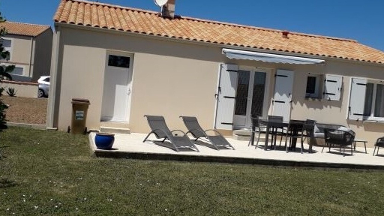 Photo of Outdoor in Grues
