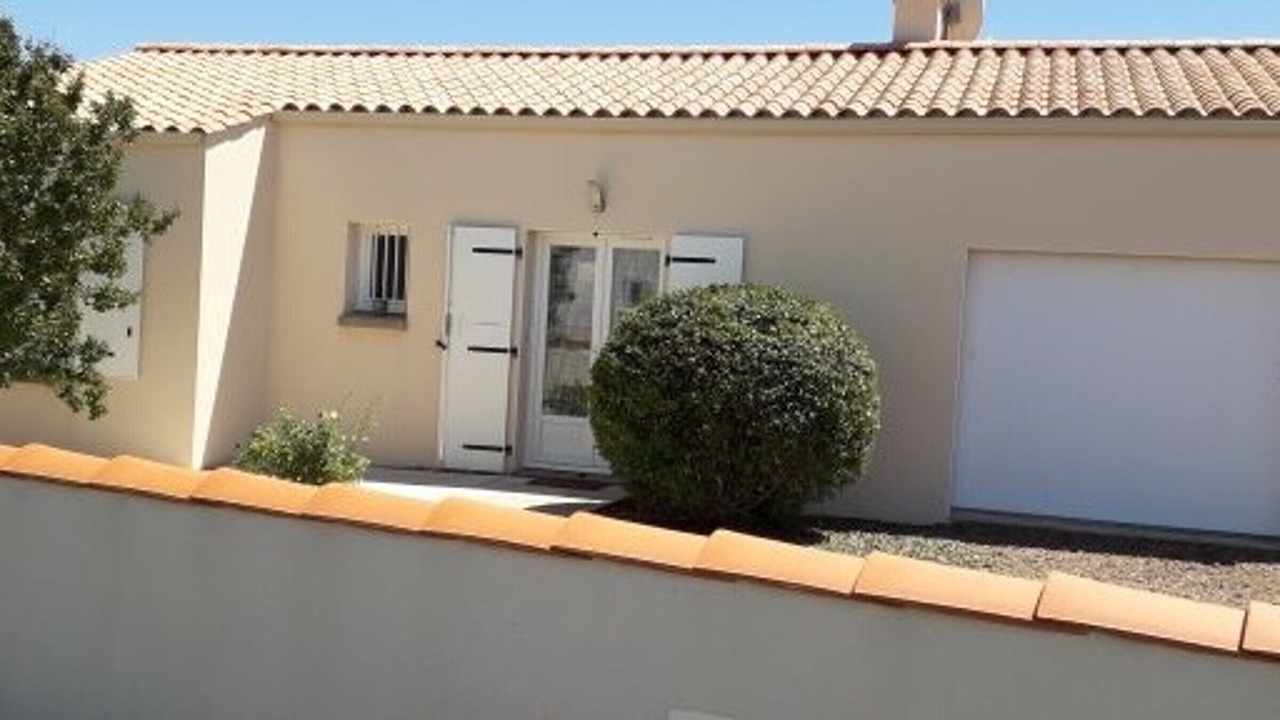 Photo of Outdoor in Grues