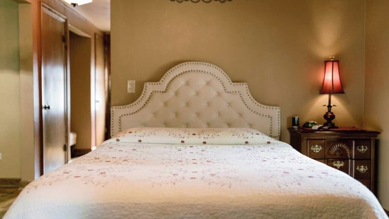 Photo of Bedroom in Lake Geneva