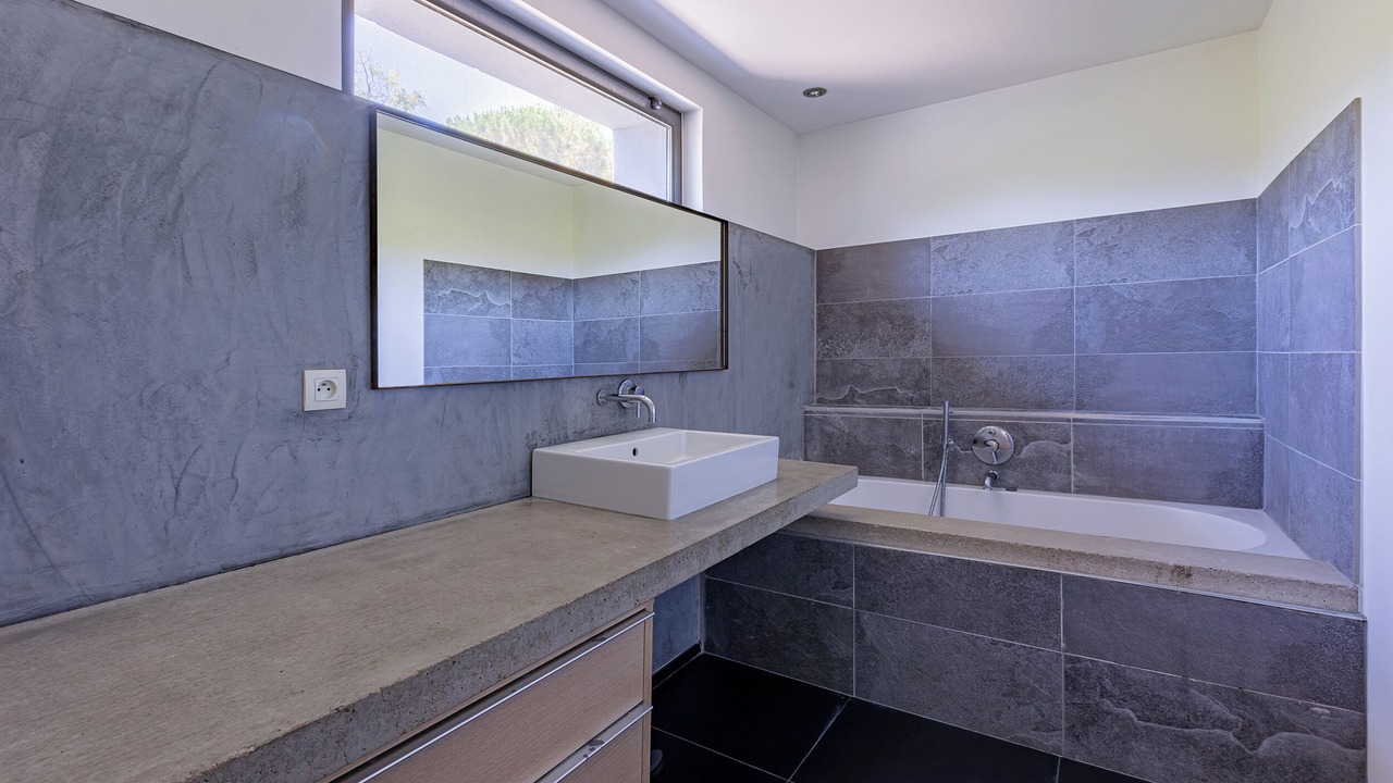 Photo of Bathroom in Castelnau-le-Lez