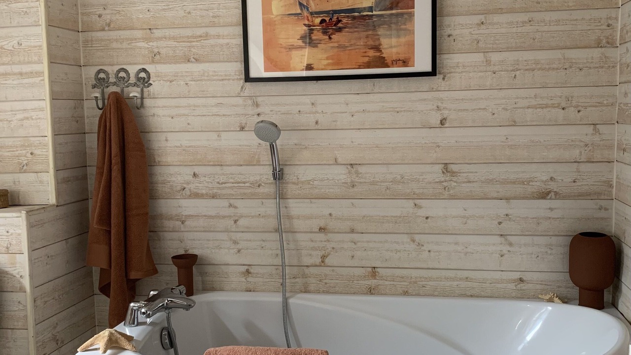 Photo of Bathroom in Trouville-sur-Mer