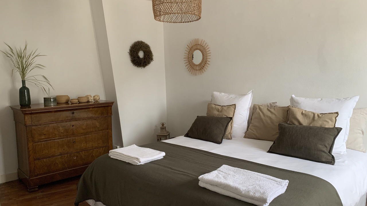 Photo of Bedroom in Trouville-sur-Mer