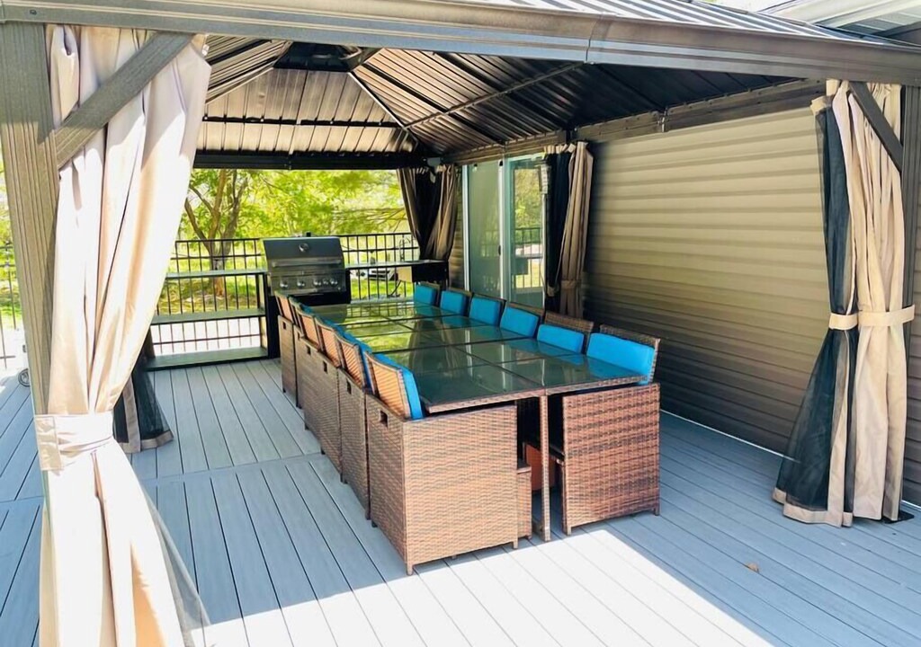 Photo of Others in Hamden