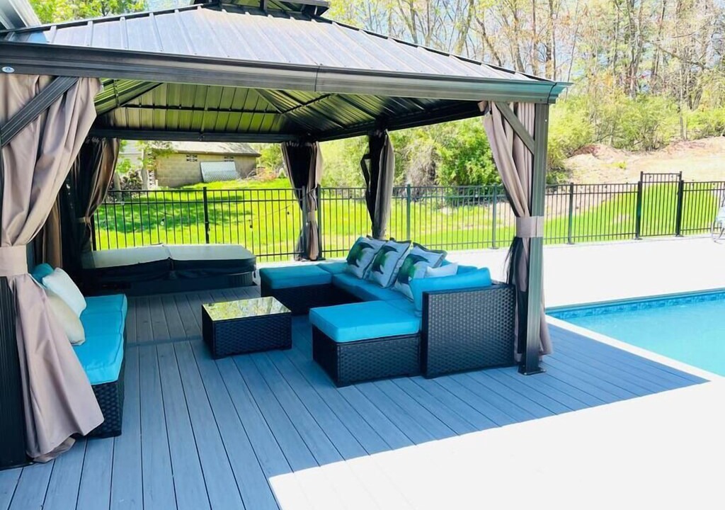 Photo of Patio Balcony in Hamden