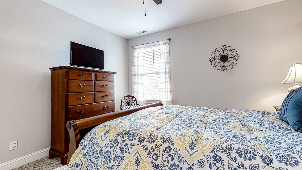 Photo of Bedroom in Sun Ridge