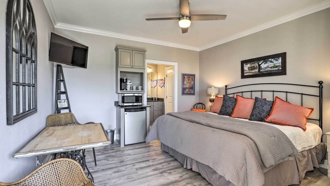 Photo of Others in Auburn