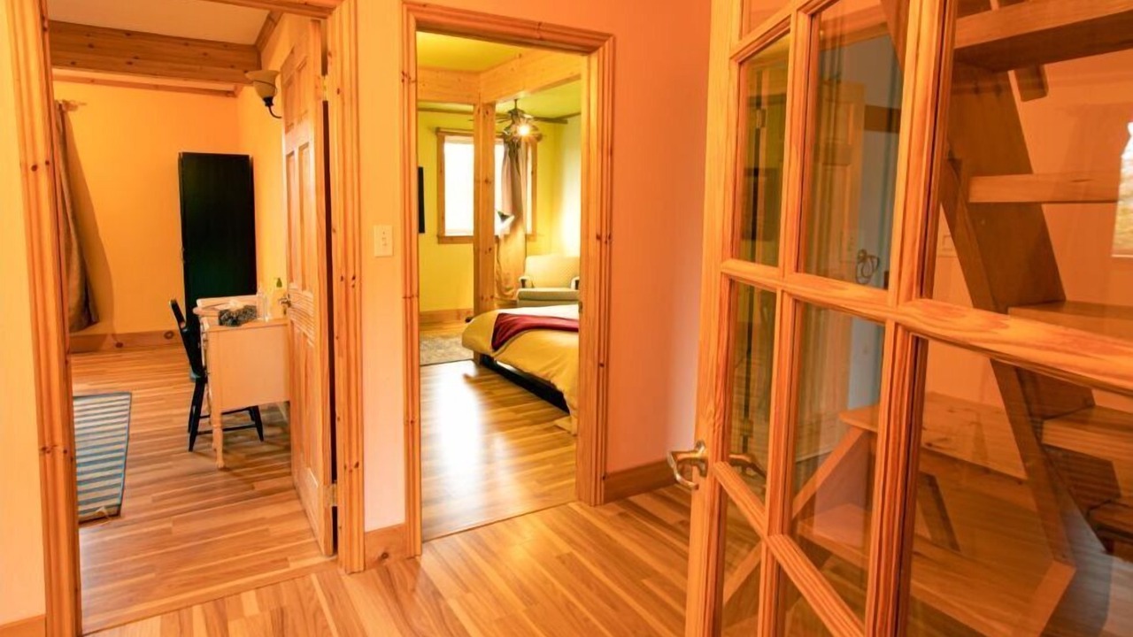 Photo of Bedroom in Colpoys Bay