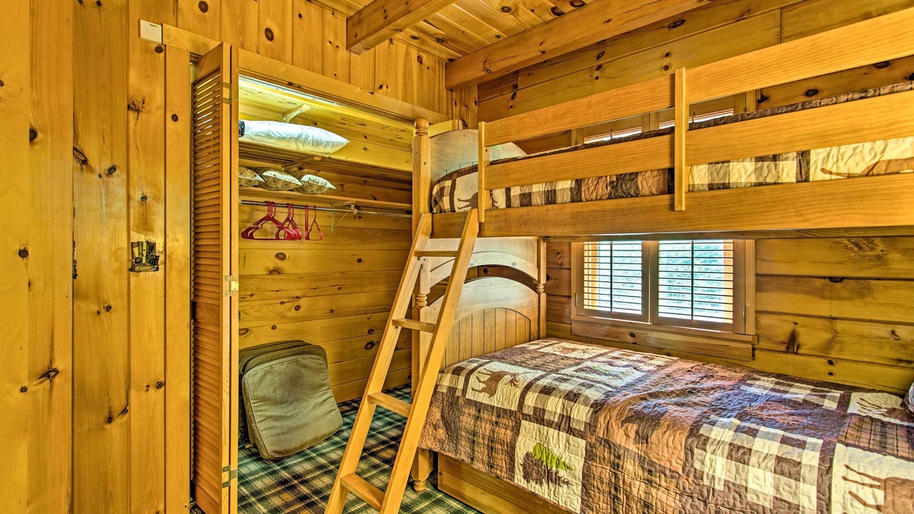 Photo of Bedroom in Long Pond