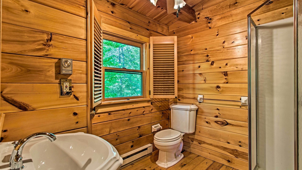 Photo of Bathroom in Long Pond